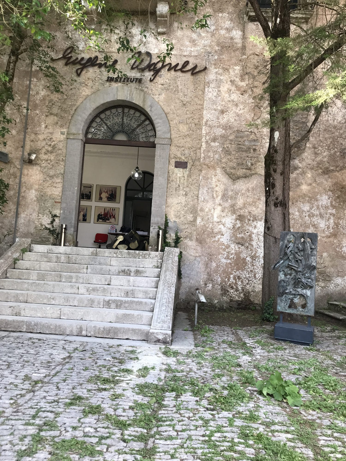 L'ingresso dell'Istituto Wigner – San Francesco